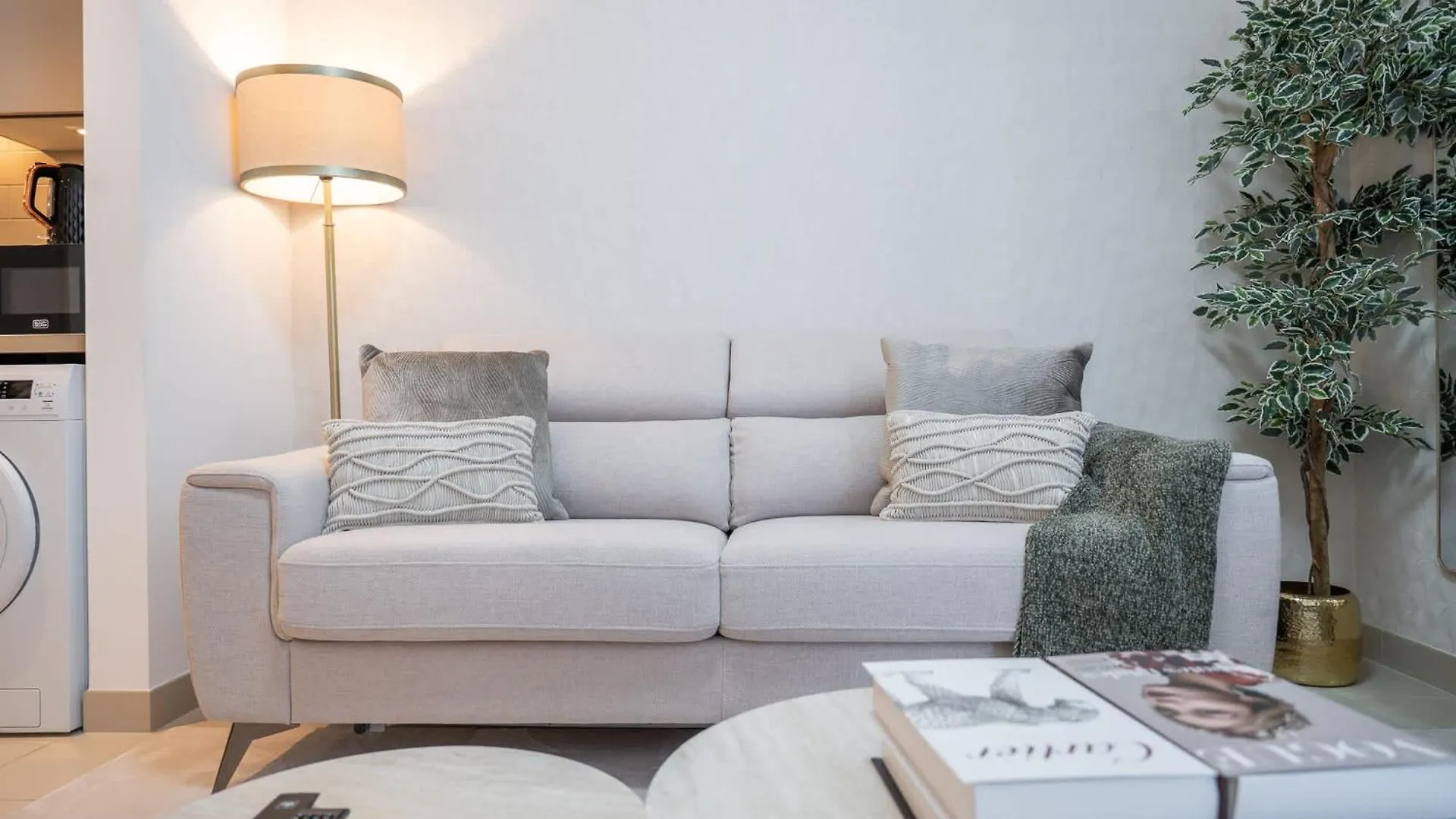 Lavish 1Br Apartment In Sobha Creek Vistas Reserve Dubai